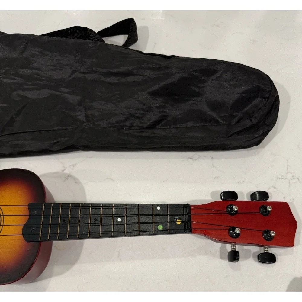 Amahi Ukulele W/ Bag Hinkler Uke'n Play Sunburst finish dark reddish-brown